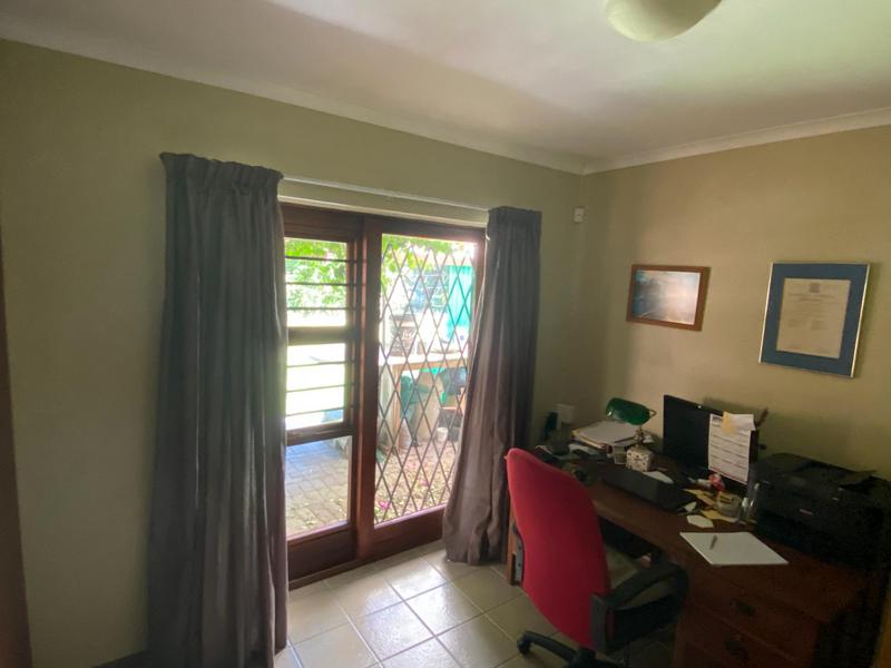 5 Bedroom Property for Sale in Walmer Heights Eastern Cape